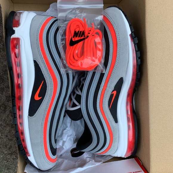 Brand new Nike airmax - Picture 2 of 4